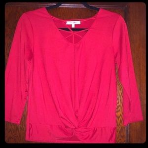 💋new! 3/4 sleeve cutout red top💋